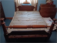 Antique wood rope bed