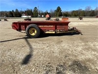 New Holland Manure Spreader