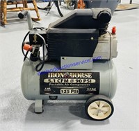 Iron Horse 1HP 6.5 Gal Portable Air Compressor