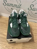 KYRiE Low 5 TB Promo Nike Green & White SZ 12