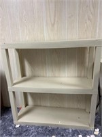 Free standing plastic shelves