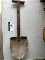 US military trench shovel