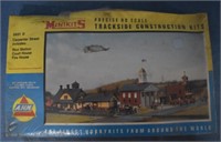 Railroad Carpenter Street Trackside Model in Box