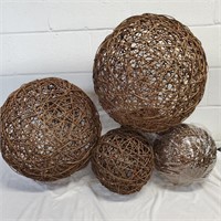 5 natural colour woven Wicker Balls  -K
