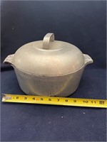 Magnalite Pot and lid