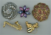 Lot 5 Brooch Pins