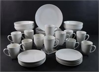 Maxwell Williams White Basics Porcelain Set
