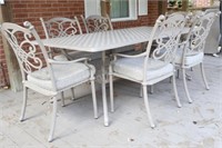 Cast Aluminum Outdoor Patio Table w Cushions