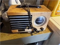 VINTAGE RADIO