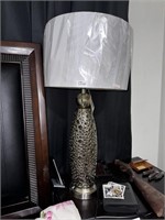 TABLE LAMP STILL WITH TAGS