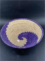 Heavy woven grass basket, 12.25" diameter likely f