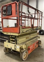 JLG Model 2646E Scissor Lift