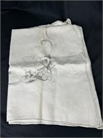 Battenburg Lace Vintage Table Cloth