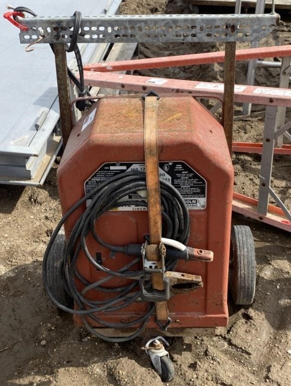 (T) Amperes Model AC-225-S Electric Welder