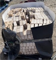(AG) Pallet: Bricks, 7.5"x3.5"x2.5"