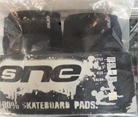 S One Skateboard Elbow Pads L