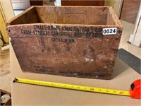 Vintage Federal Cartridge Company wooden box