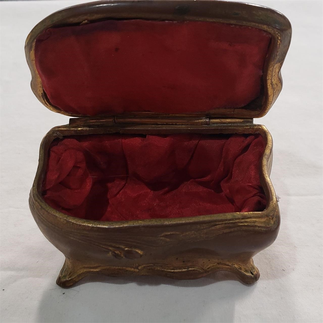 Vintage Jewelry Trinket Box