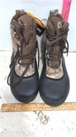 Mens Size 10 Ozark Trail Insulated Boots