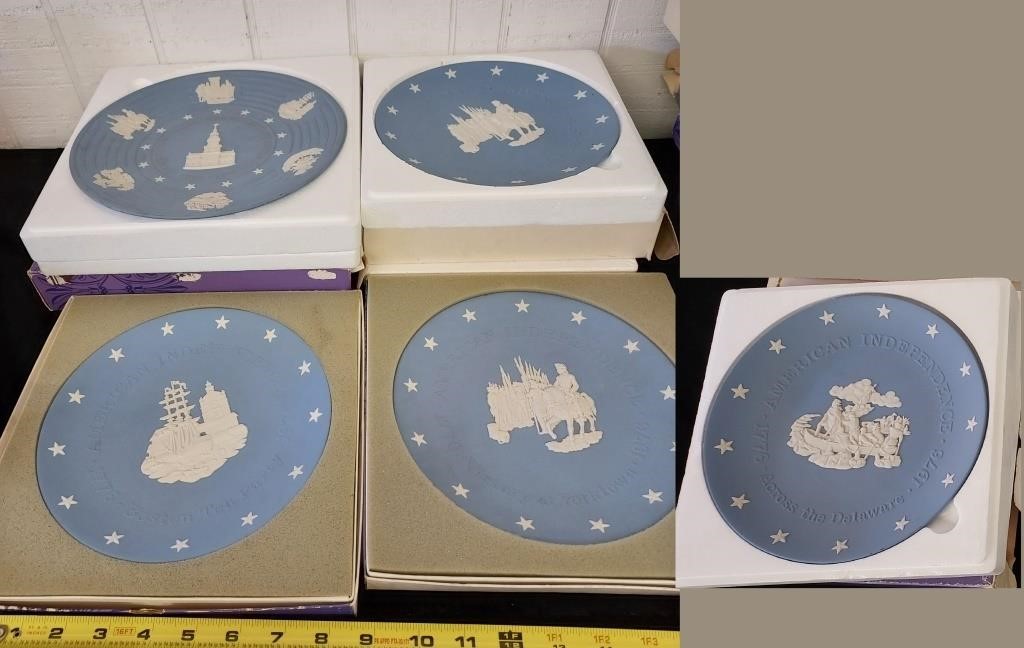 5 WEDGWOOD  Jasperware cameo bicentennial plates