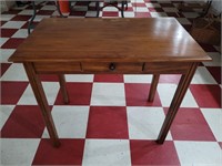 32x28x18 older wooden desk w drawer & hand painted