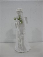 Angel Holding Flowers Statue Untested See Info