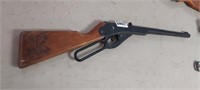 DAISY BUCK BB GUN