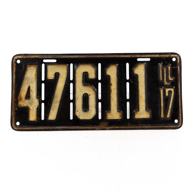 1917 Illinois Vehicle License Plate # 47611
