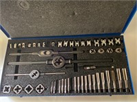 Little Giant Jr. Tap & Die Set