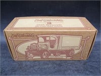 1925 Kenworth Washington Apple Truck Bank