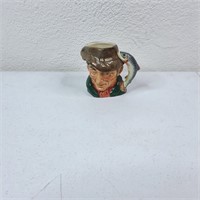 ROYAL DOULTON CREAMER