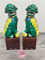 Vintage Chinese Porcelain Female Foo Dog Statutes