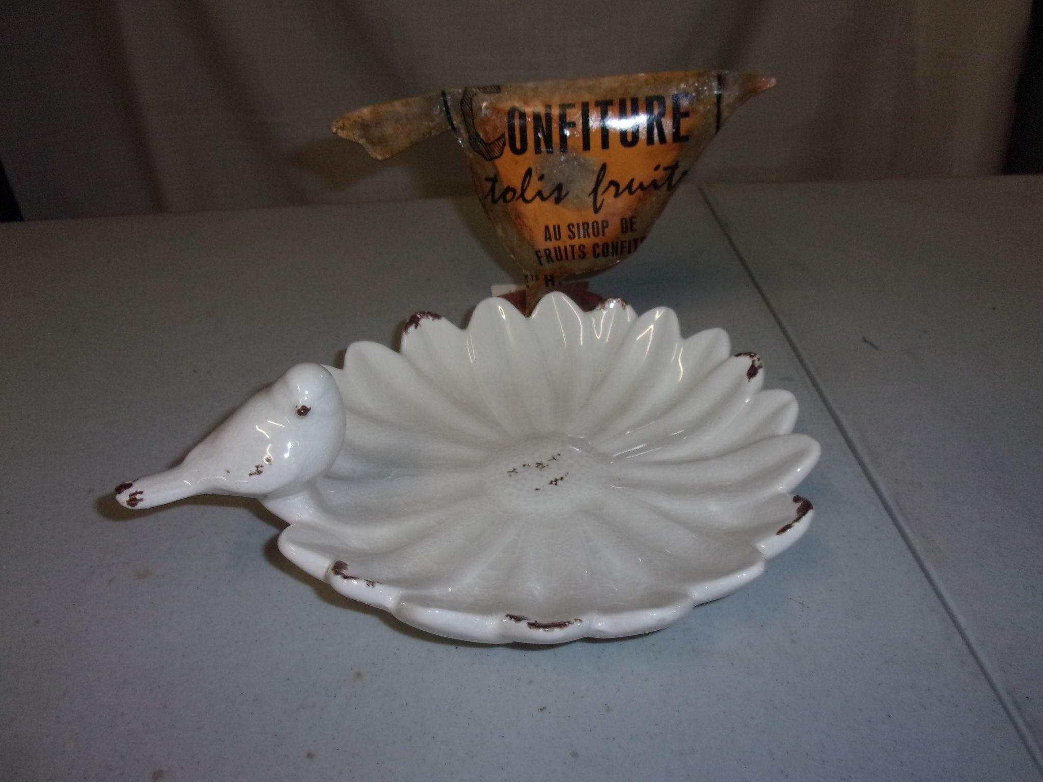 Ceramic Bird Dish/Metal Bird