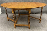 Beautiful Antique Oak Gate Leg Table