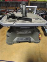 rockwell bladerunner portable tabletop saw, works