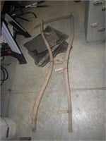 1 mowing scythe,handle & mats