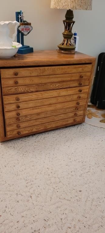 Dresser- 3 drawers -36 x 16 x 29