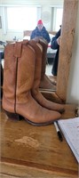 Tony Lama Cowboy Boots - size 9 1/2