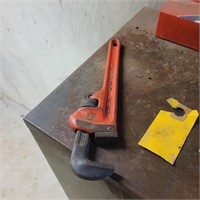 10" Rigid pipe wrench
