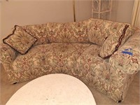 ARCHED FLORAL COUCH