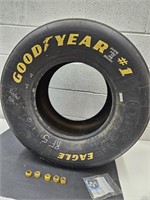 Richard Petty Autograph Racing NASCAR Tire W Nuts