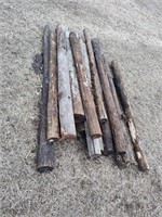 Approx. 15 Wooden Posts