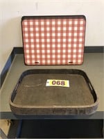 4-19" x14" gingham trays, 14" x18.5" serving tray,