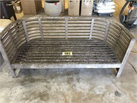 Curved outdoor patio seat frame, solid!