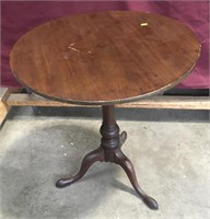 Vintage Mahogany Tilt Top Table