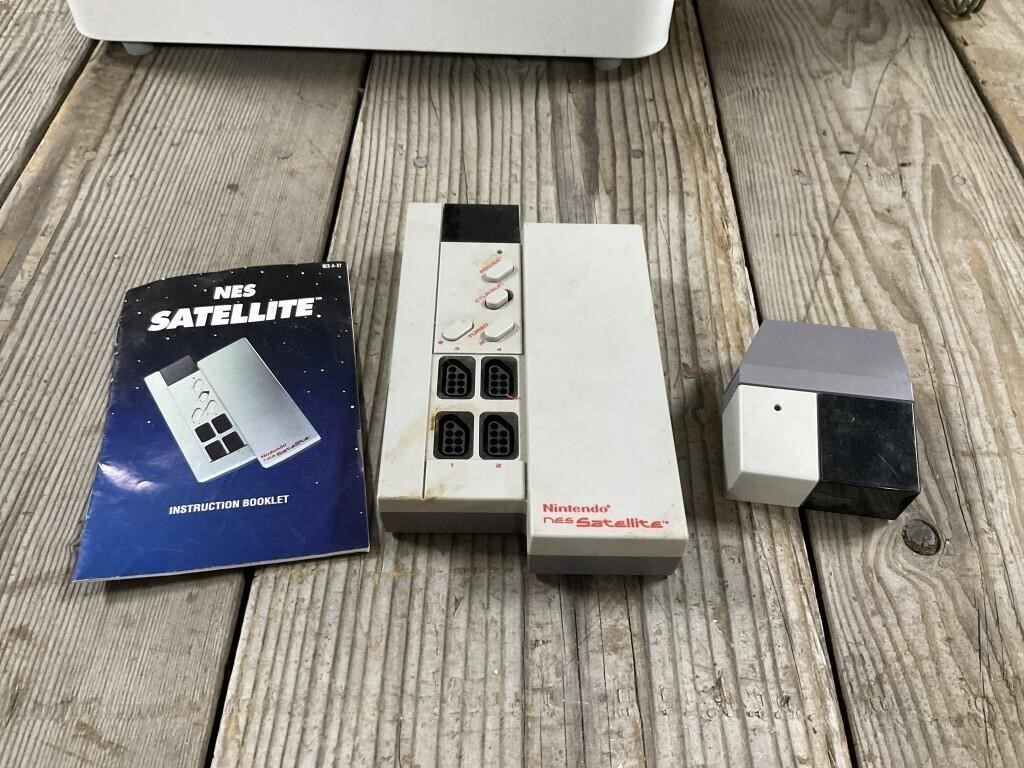 Nintendo NES Satellite