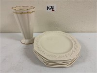 Lenox Vase 7" & 6+ Wedgewood Oak Plates 7.75"
