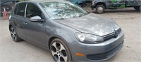 2013 Volkswagen Golf 2.5L PZEV runs/moves