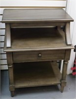 1 Drawer Stand 30x24x18