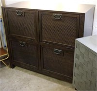 Cabinet w/ 4 drop down bins 35x39.5x19